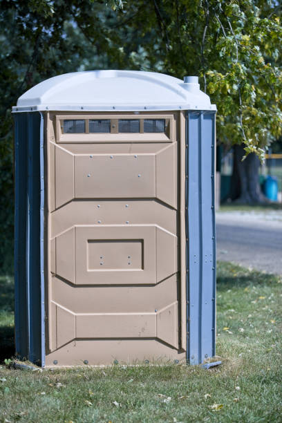 Affordable portable toilet rental in Barrington, IL